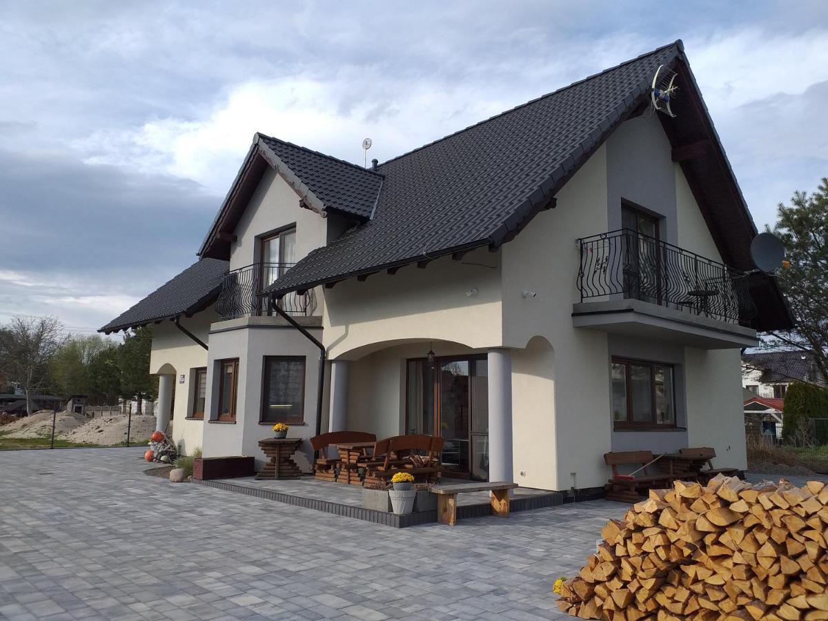Kapitanski Dworek *